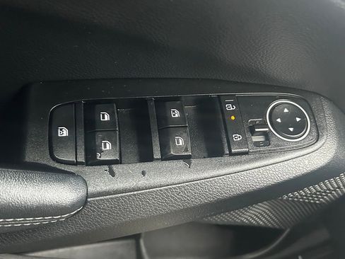 Used 2024 Kia Seltos EX AWD/4WD image 18