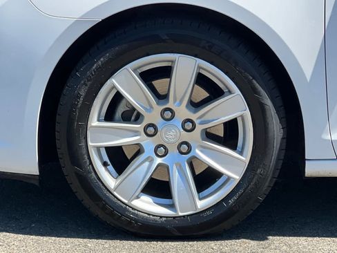Used 2013 Buick LaCrosse Leather FWD image 29