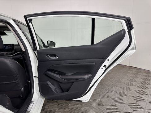 New 2025 Nissan Altima 2.5 SR w/ SR Premium Package image 39