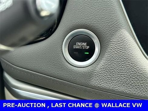 Used 2018 Cadillac XT5 Luxury w/ Driver Awareness Package image 16