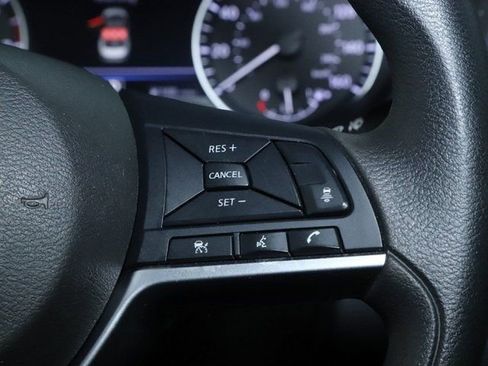 Used 2025 Nissan Sentra SV FWD image 23