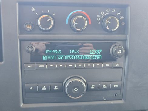 New 2025 Chevrolet Express 2500 w/ Driver Convenience Package RWD image 12