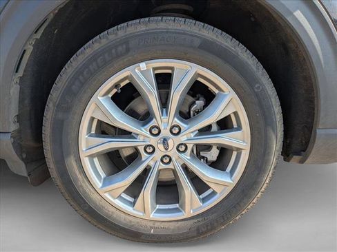 Used 2023 Ford Explorer Limited image 19