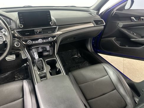 Used 2021 Honda Accord Sport image 19