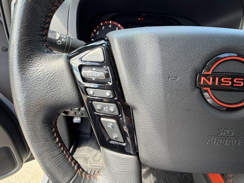 Used 2025 Nissan Frontier PRO-4X AWD/4WD image 30
