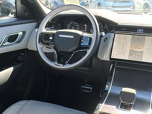 Used 2026 Land Rover Range Rover Velar Dynamic SE AWD/4WD image 24
