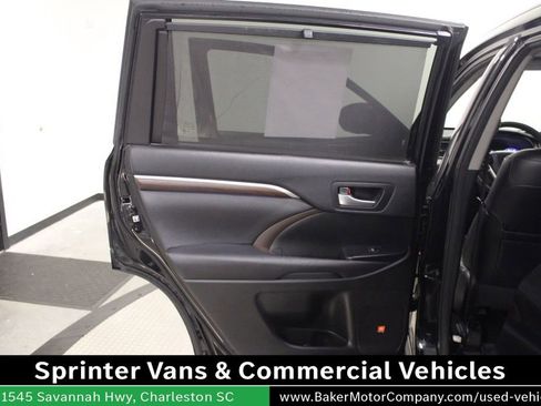Used 2016 Toyota Highlander Limited FWD image 26