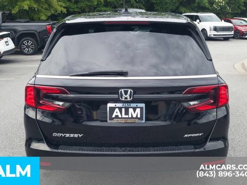 Used 2023 Honda Odyssey Sport image 6