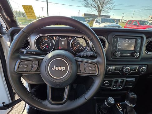 Used 2020 Jeep Wrangler Sport image 14