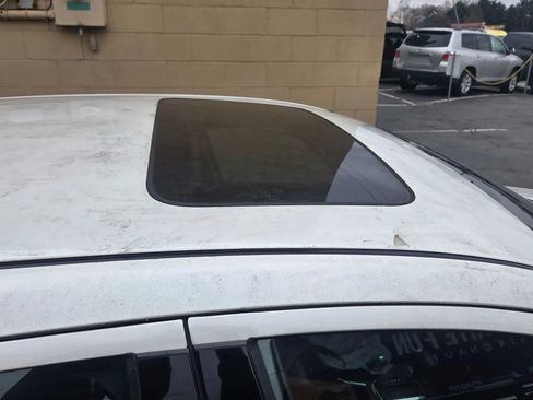 Used 2009 Ford Fusion SEL image 11