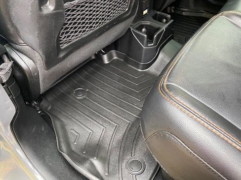 Used 2021 Jeep Gladiator Mojave image 30