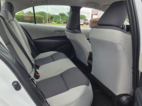 Used 2024 Toyota Corolla LE FWD image 15