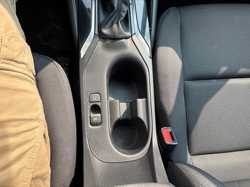 Used 2024 Toyota Corolla LE FWD image 18