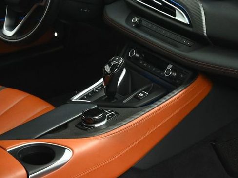 Used 2019 BMW i8 Coupe AWD/4WD image 36