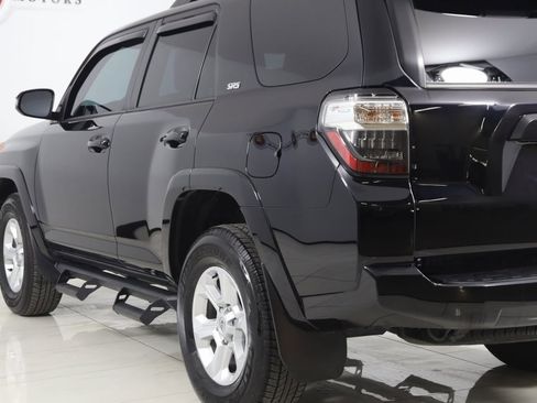Used 2024 Toyota 4Runner SR5 Premium image 23