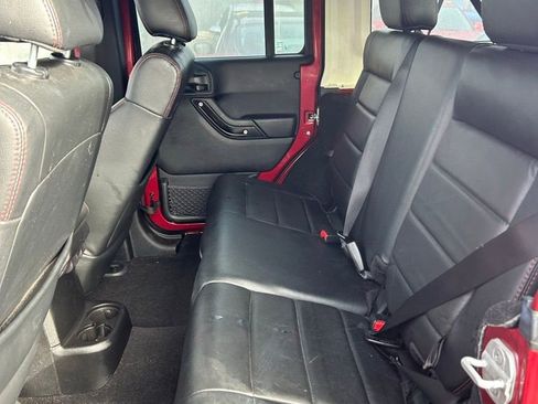 Used 2012 Jeep Wrangler Unlimited Sahara image 6