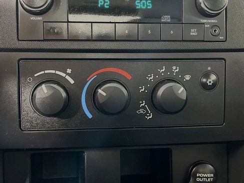 Used 2011 Dodge Dakota Big Horn image 15