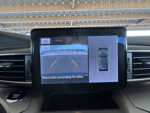 Used 2023 Ford Explorer XLT w/ Equipment Group 202A image 13