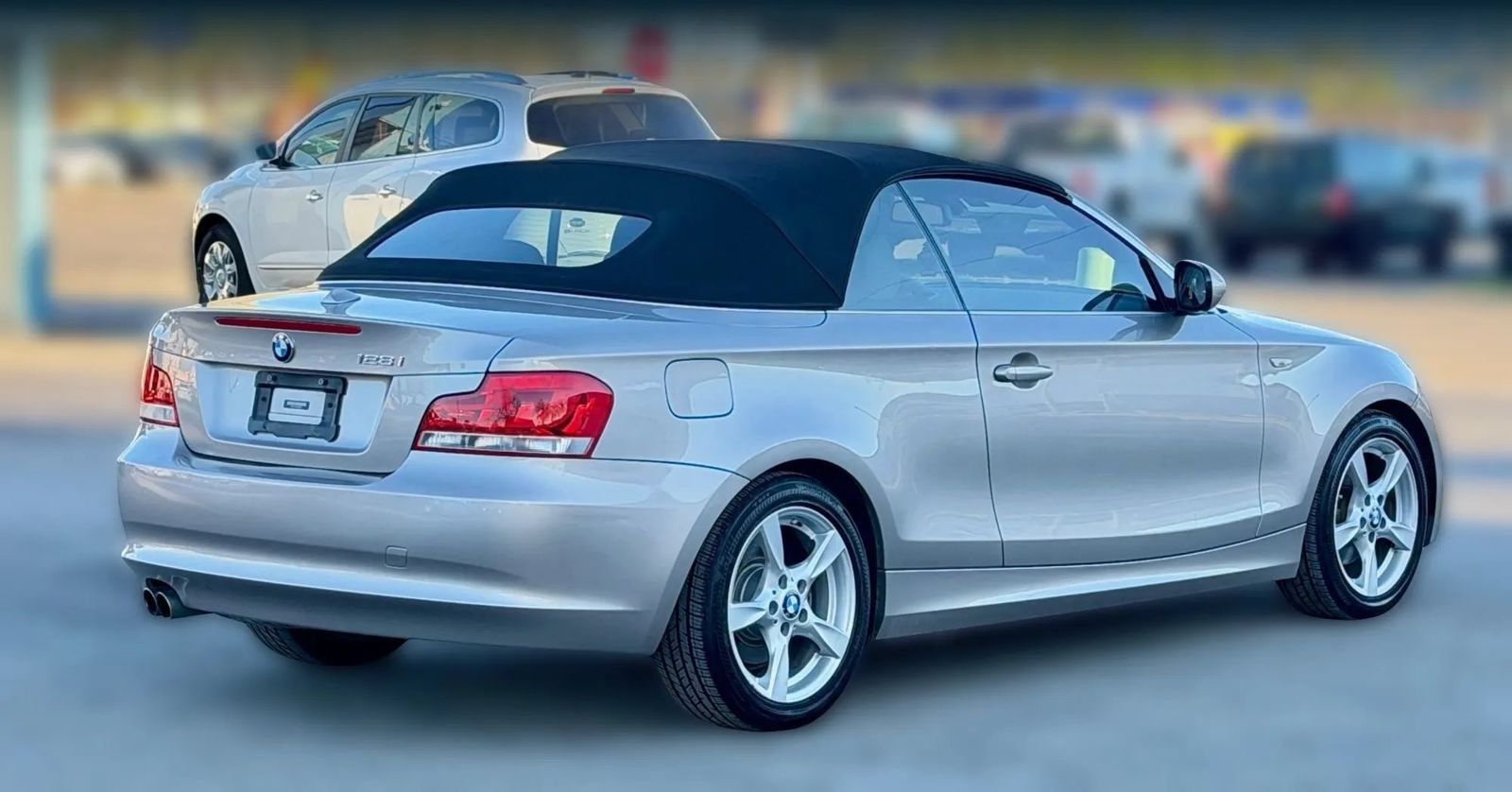 Used 2012 BMW 128i Convertible RWD image 10