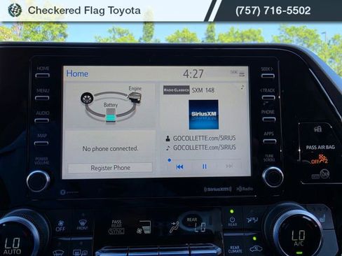 Used 2021 Toyota Highlander XLE AWD/4WD image 15