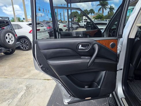 Used 2018 INFINITI QX80 2WD image 22