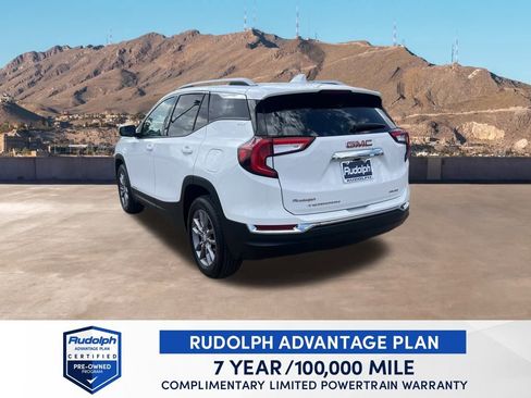 Used 2024 GMC Terrain SLT image 4