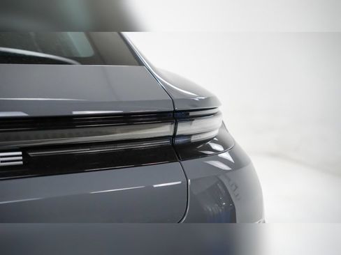 New 2026 Porsche Panamera 4 image 12