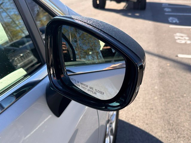 Used 2026 Chrysler Pacifica Select FWD image 12