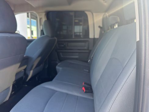 Used 2018 RAM 1500 Express w/ Express Value Package image 28