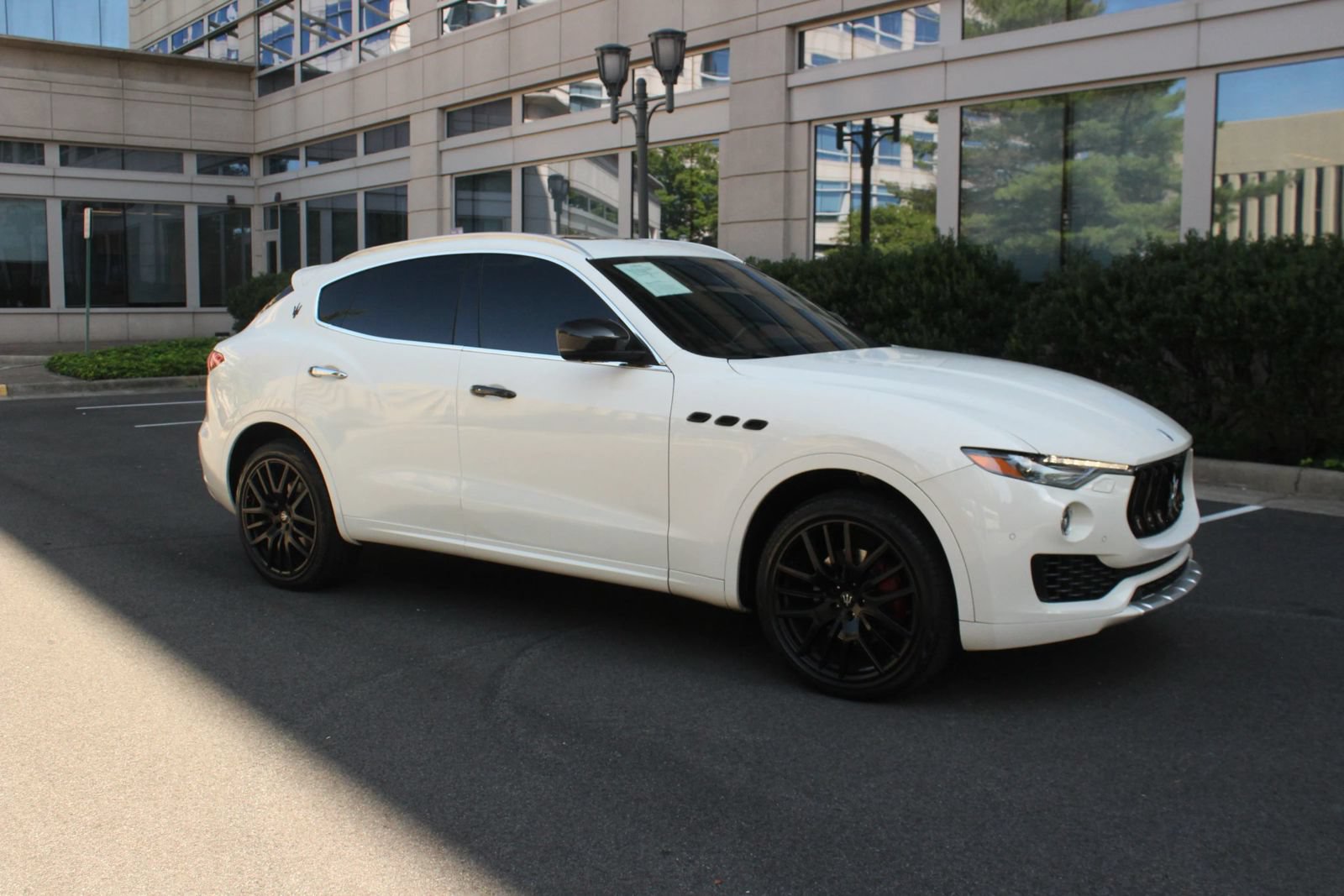 Used 2017 Maserati Levante w/ Sport Package AWD/4WD image 2