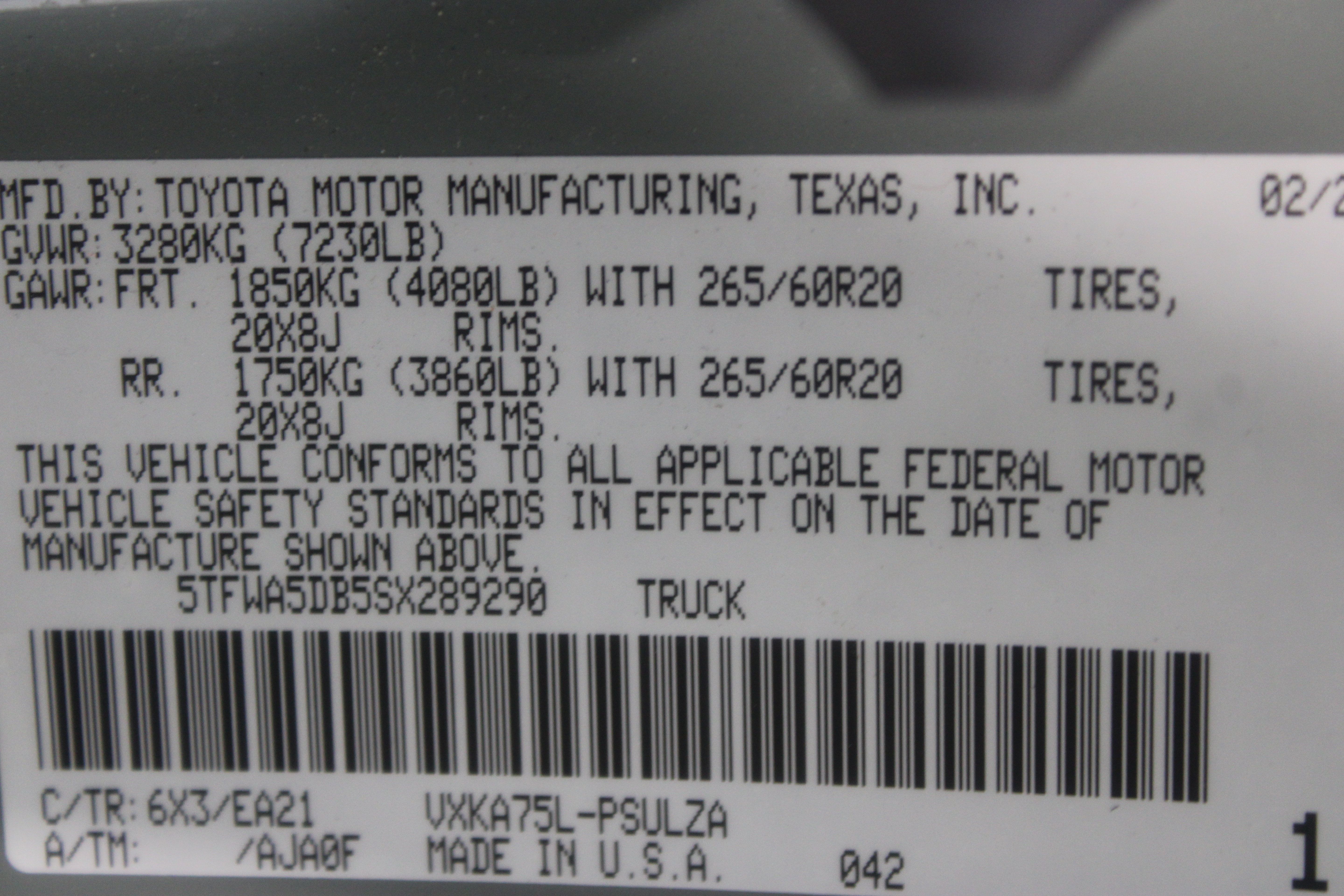 Used 2025 Toyota Tundra Limited AWD/4WD image 44