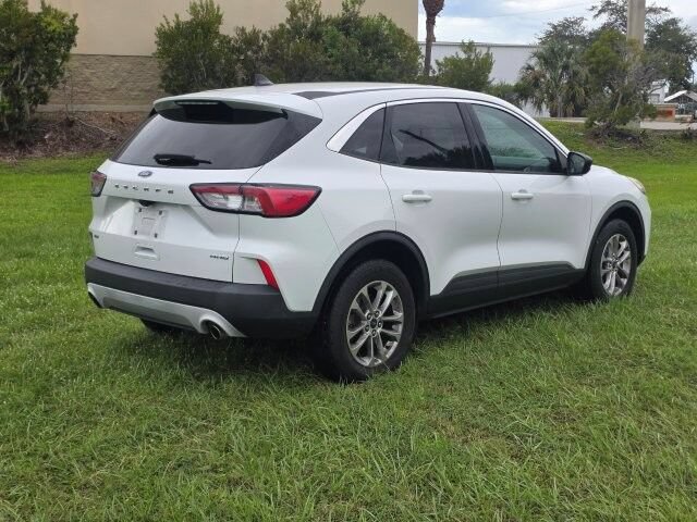 Used 2022 Ford Escape SE AWD/4WD image 5