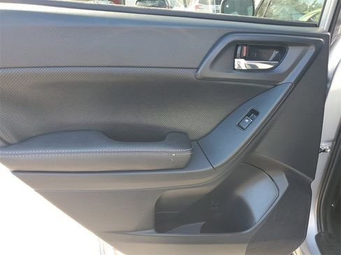 Used 2017 Subaru Forester 2.0XT Premium w/ Popular Package #2A image 9