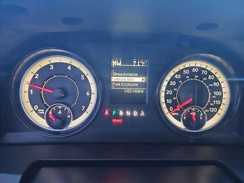 Used 2017 RAM 2500 Tradesman w/ Chrome Appearance Group image 10