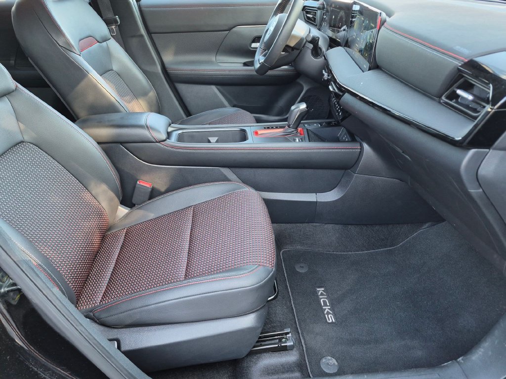 Used 2026 Nissan Kicks SR w/ Cold Weather Package AWD/4WD image 25