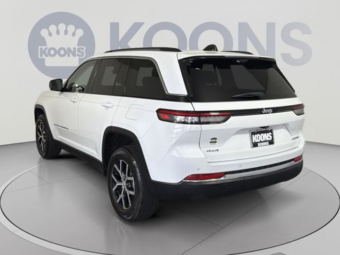 Used 2023 Jeep Grand Cherokee Limited w/ Luxury Tech Group II AWD/4WD image 4