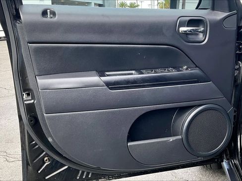 Used 2015 Jeep Patriot Sport w/ Power Value Group image 21