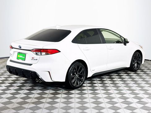 Used 2024 Toyota Corolla SE AWD/4WD image 10