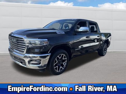 Used 2025 RAM 1500 Laramie AWD/4WD image 1