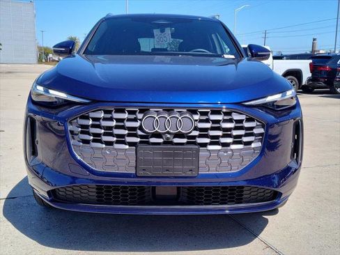 Certified 2025 Audi Q5 Premium w/ Convenience Package AWD/4WD image 16