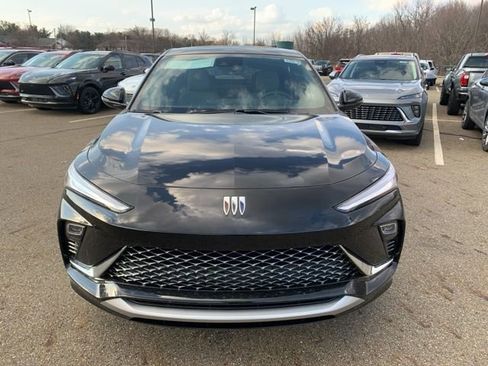 New 2026 Buick Envista Avenir image 9