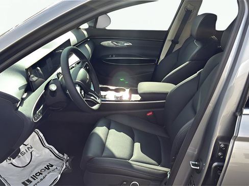 New 2026 Genesis GV70 2.5T image 23