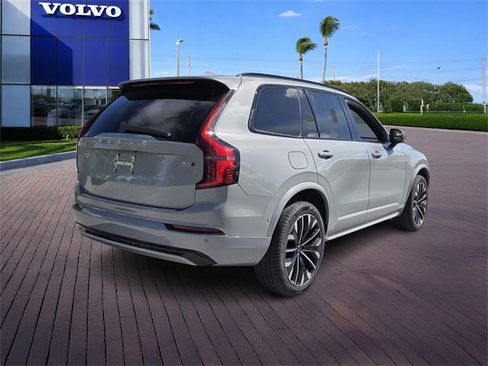 New 2026 Volvo XC90 B6 Ultra w/ Protection Package Premier image 7