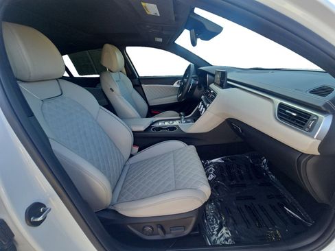 Used 2023 Genesis G70 3.3T w/ Sport Prestige Package image 15
