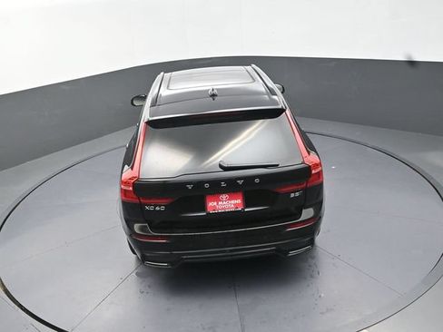 Used 2025 Volvo XC60 B5 Plus AWD/4WD image 27
