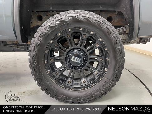 Used 2017 GMC Sierra 2500 Denali w/ Duramax Plus Package image 12