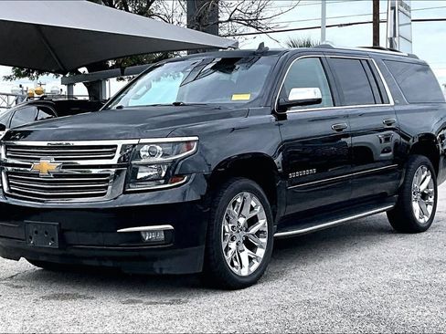 Used 2016 Chevrolet Suburban LTZ RWD image 2