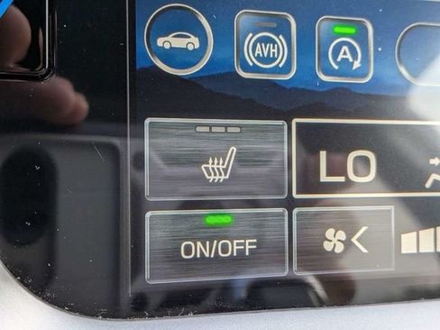 Used 2025 Subaru Outback Onyx Edition AWD/4WD image 24