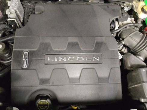 Used 2016 Lincoln MKX Premiere w/ Cargo Utility Package FWD image 30