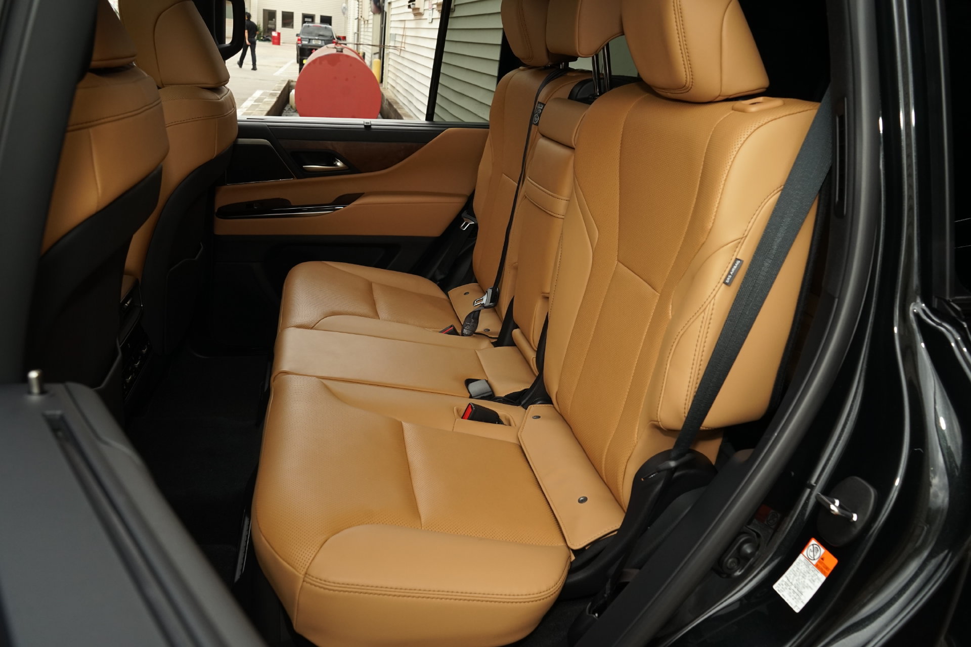 Used 2026 Lexus LX 600 4WD w/ Luxury Package image 24